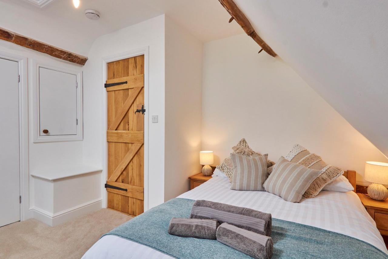 The Coach House, Hambledon