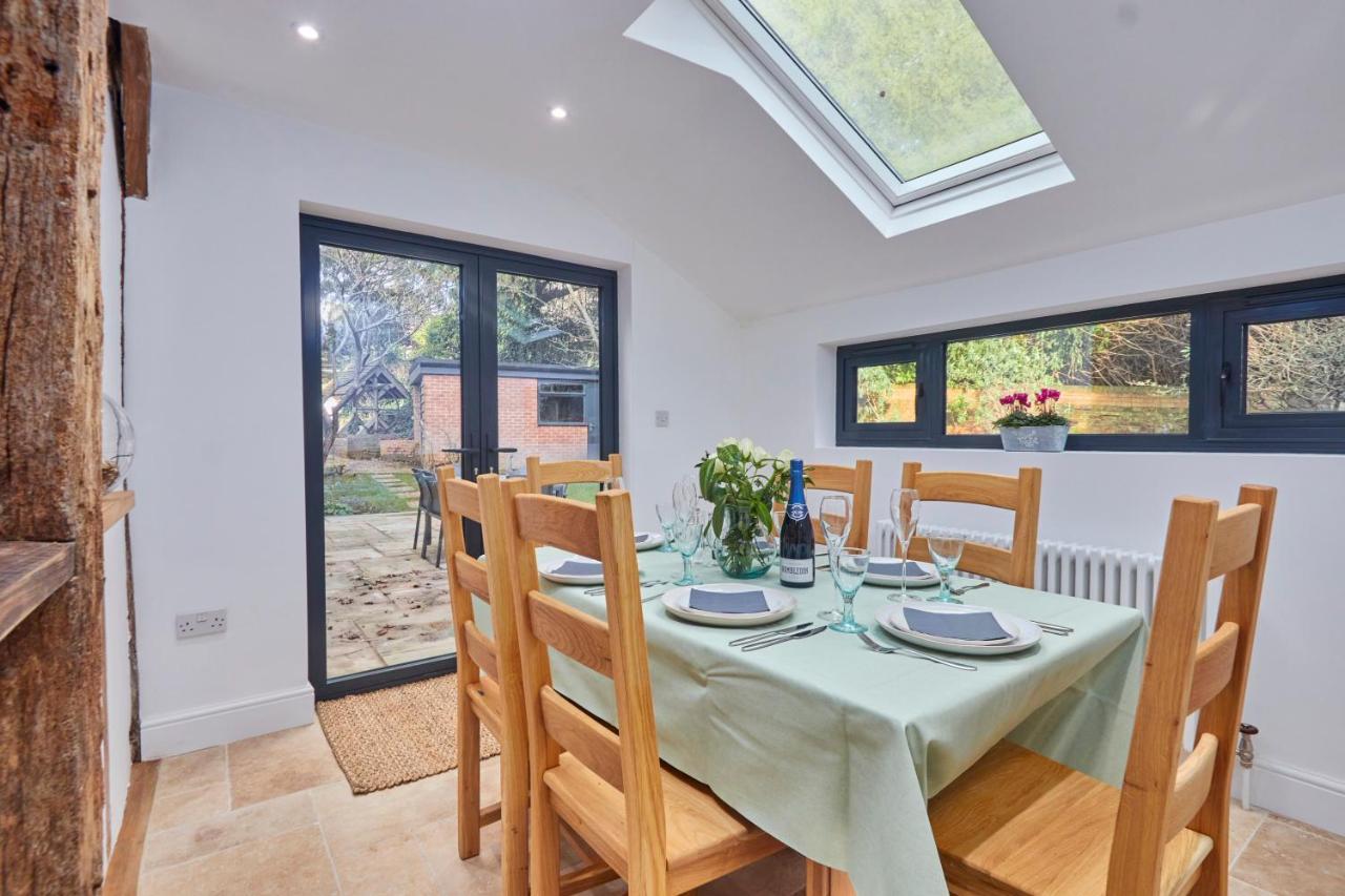 The Coach House, Hambledon * Hambledon (Hampshire)